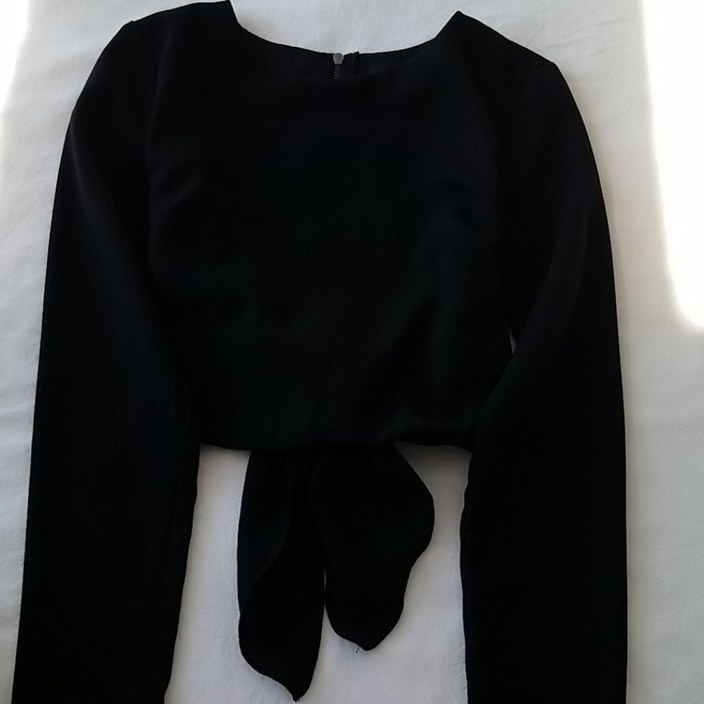 Black crop top